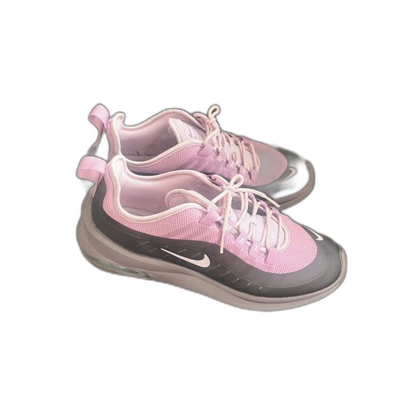 Womens US Size 9.5 Nike Pink Low Top Lace Up Sneakers - Picture 2 of 5
